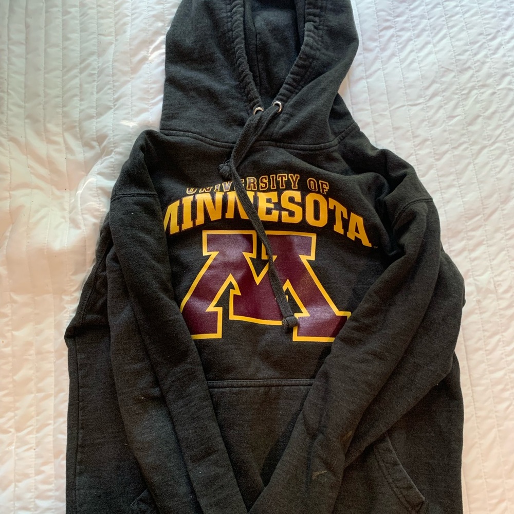 U of M sweatshirt